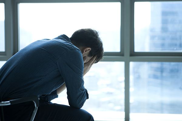 美国华裔科学家疑因抑郁症跳楼身亡，面对抑郁怎么办？
