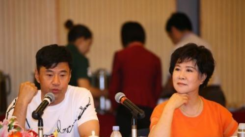 61岁于荣光妻子曝光他们是怎么做到30年来零绯闻的