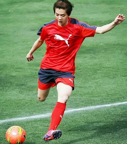 鹿晗如果从小去踢足球，现在能进中国男足么？