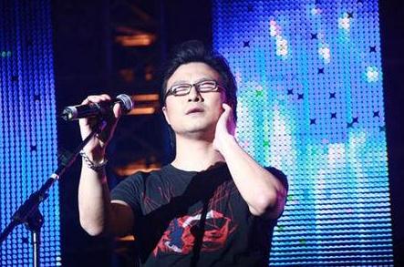 汪峰为何愿意《从中国新歌声》导师降为《歌手》竞唱选手？
