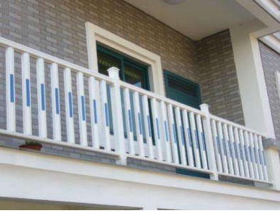 阳台栏杆有哪些类型？