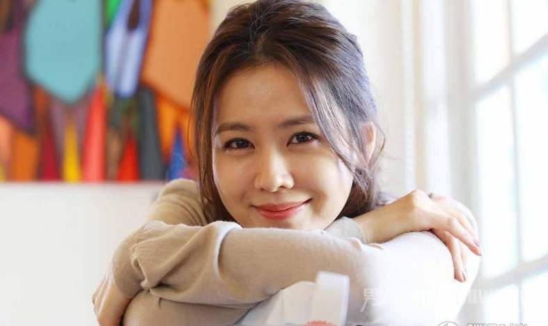 韩网评出的韩国十大美女，孙艺珍为何能占据榜首？