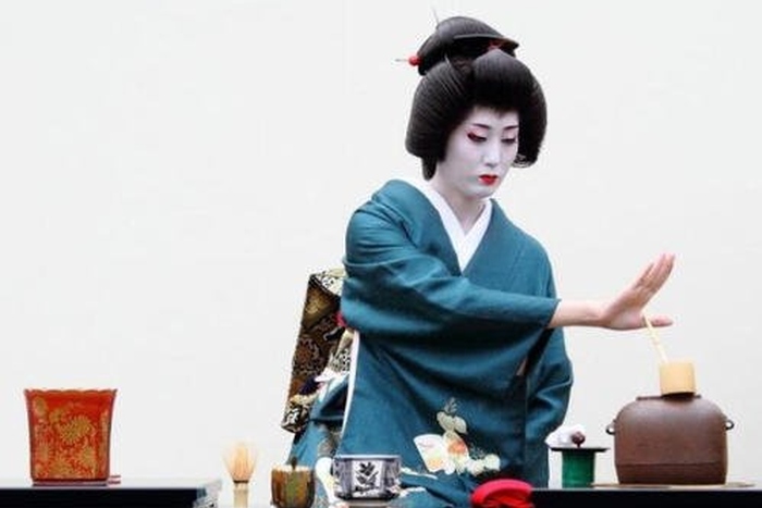 是“艺伎”而非“艺妓”，日本的艺伎文化是怎样的？