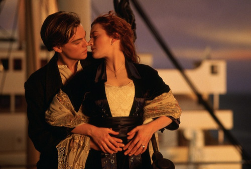 《泰坦尼克号》你喜欢这部凄美婉转的爱情片吗？