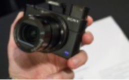 数码相机X100T与RX1R选择哪个更为理性？