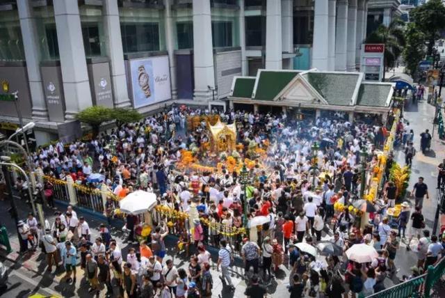 泰国香火最盛的四面神为什么会得到那么多人的膜拜？