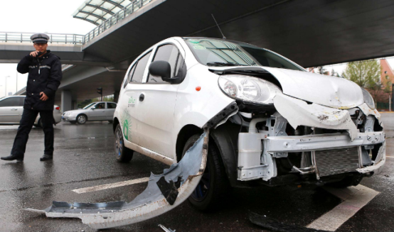 汽车发生事故后理赔的基本程序是什么？