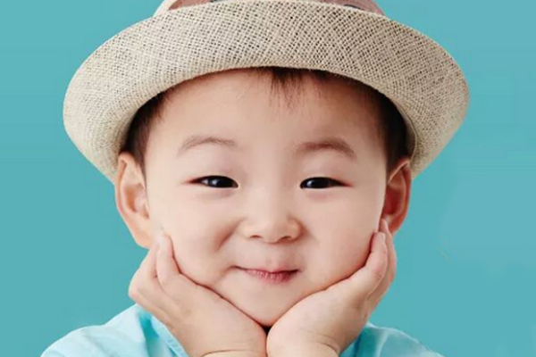 宋家三胞胎一起同上韩国综艺节目，为何民国能够成为最火的小孩？