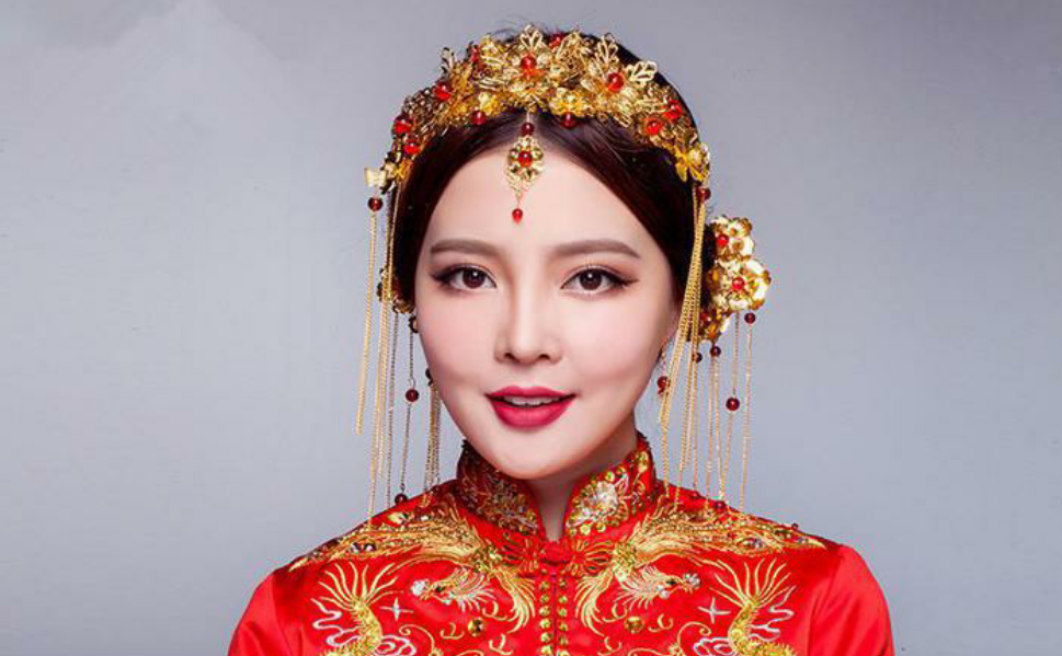 中式新娘饰品应该如何搭配？
